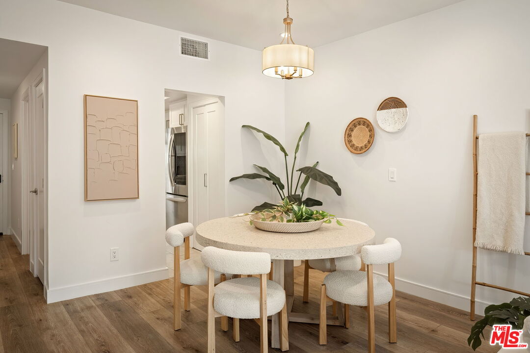 2706 Honolulu Ave Unit: 105