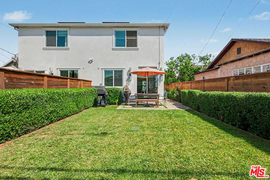 1207 N Commonwealth Ave