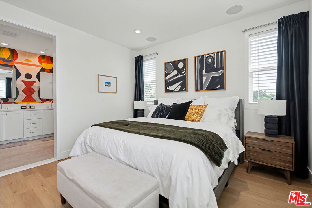 1207 N Commonwealth Ave