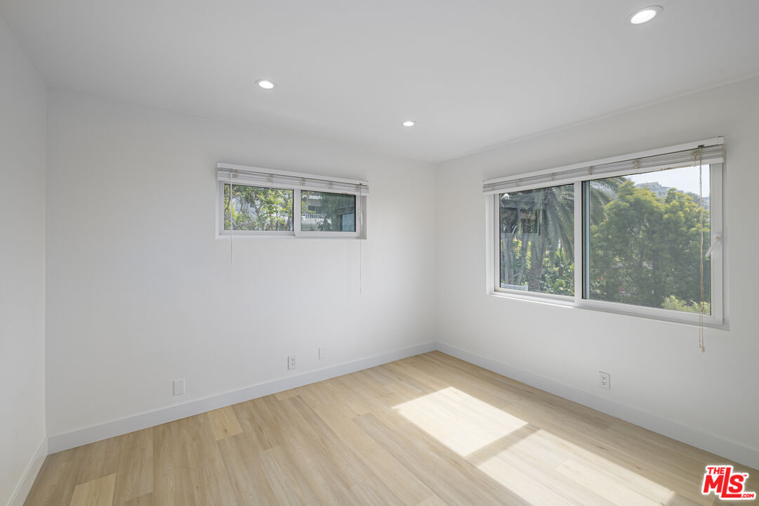 2442 S Coast Highway Unit: 8