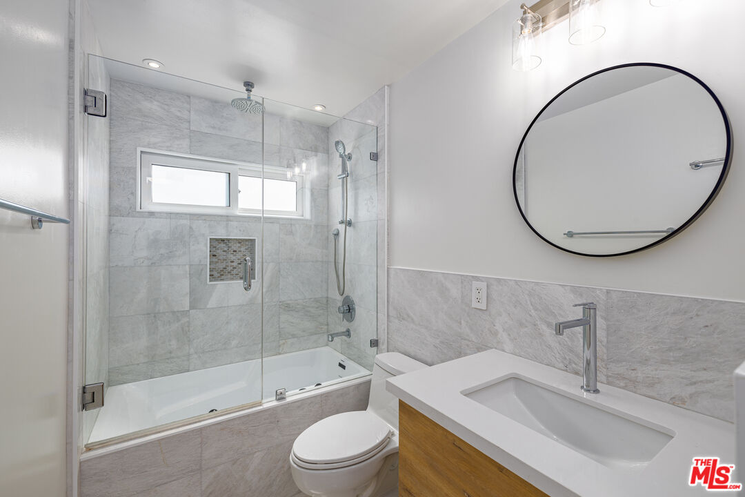 2442 S Coast Highway Unit: 8