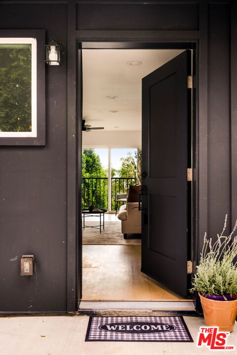 2760 Fyler Pl