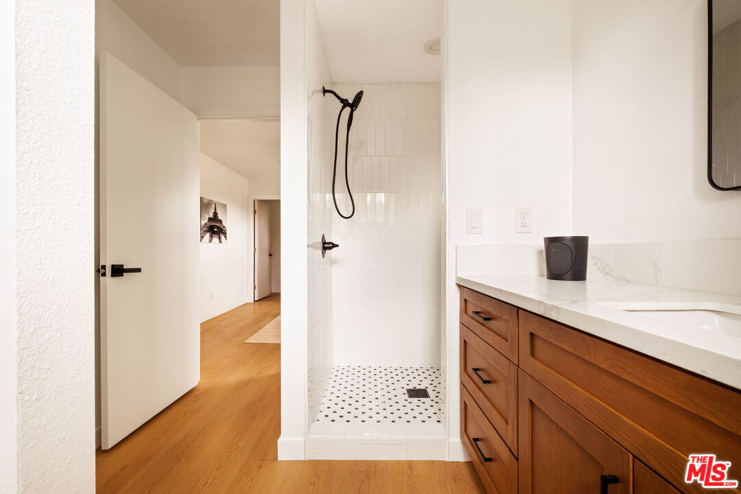 2760 Fyler Pl