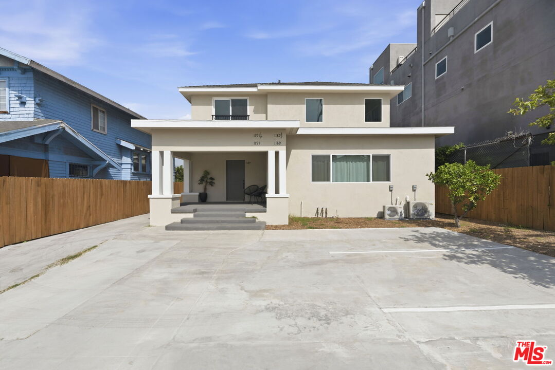1189 Crenshaw Blvd