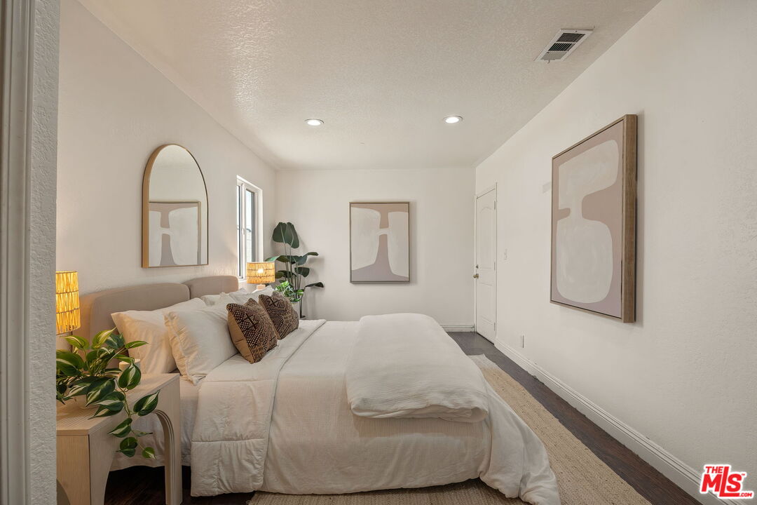 13126 Terra Bella St