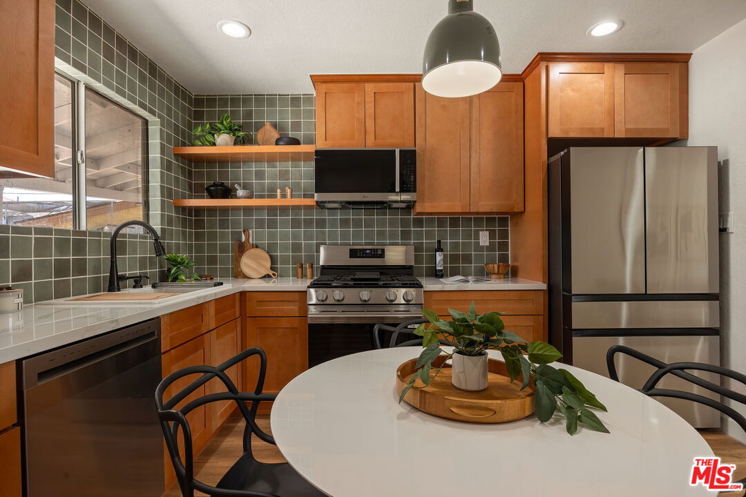 13126 Terra Bella St