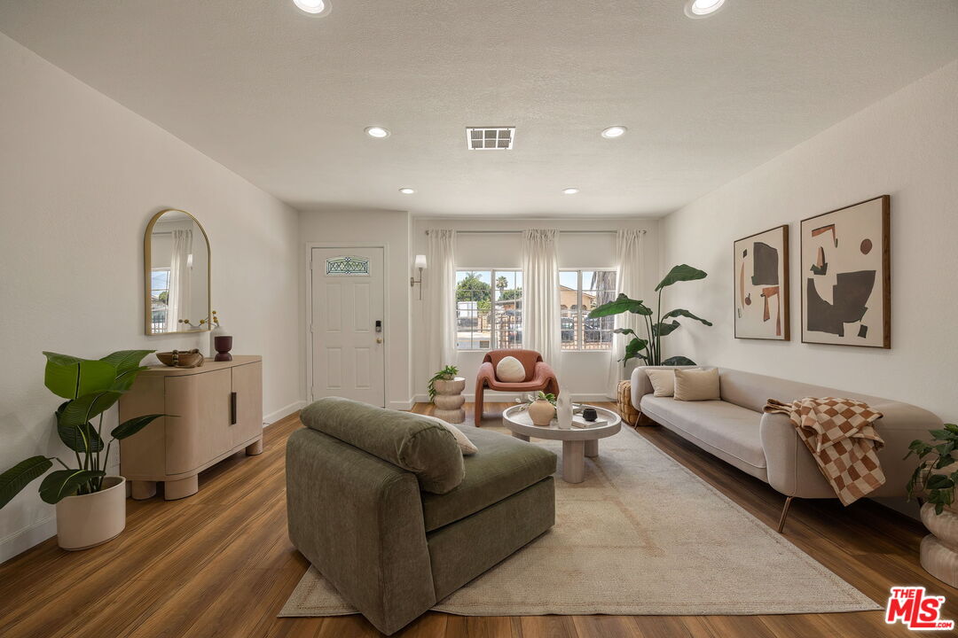 13126 Terra Bella St