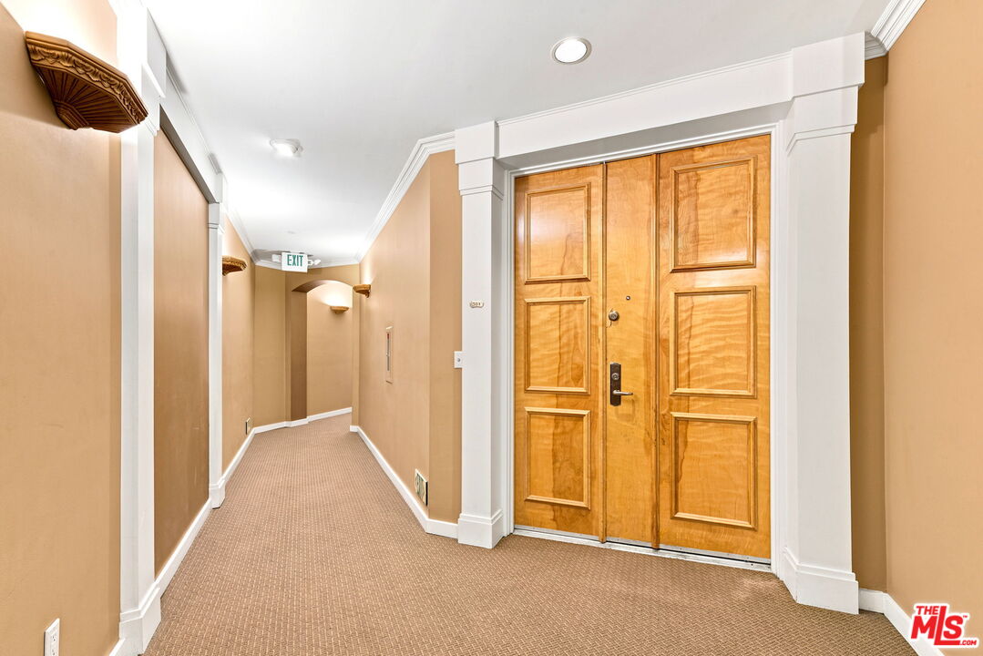 128 N Swall Dr Unit: 304