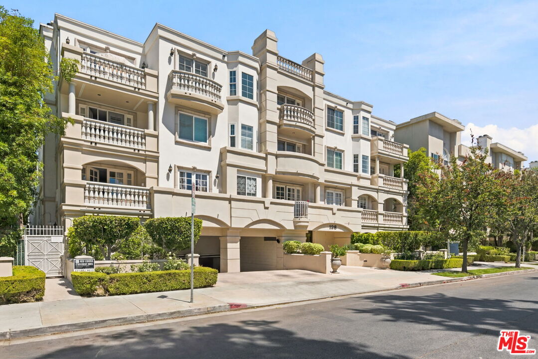 128 N Swall Dr Unit: 304