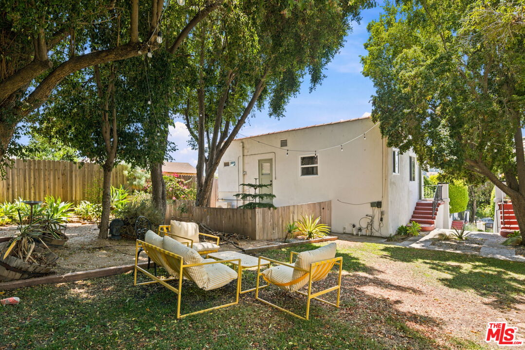 257 Isabel St