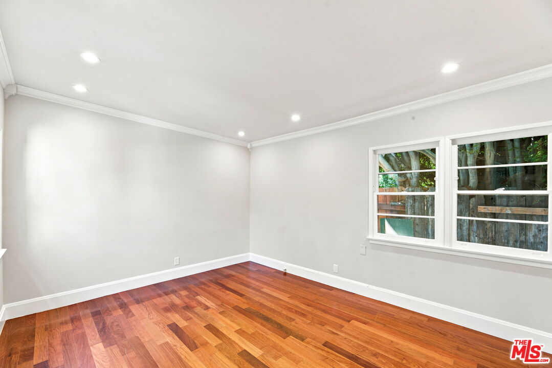 322 Huntley Dr