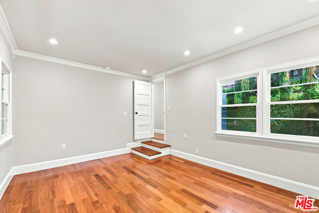 322 Huntley Dr
