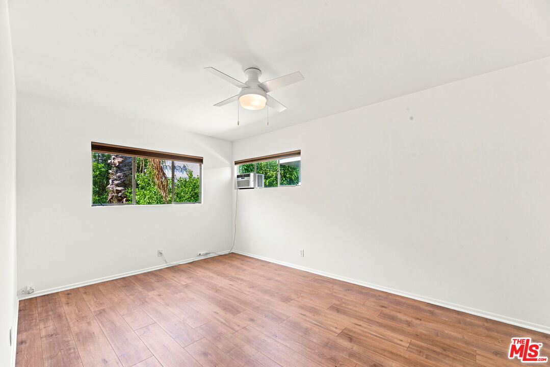 322 Huntley Dr