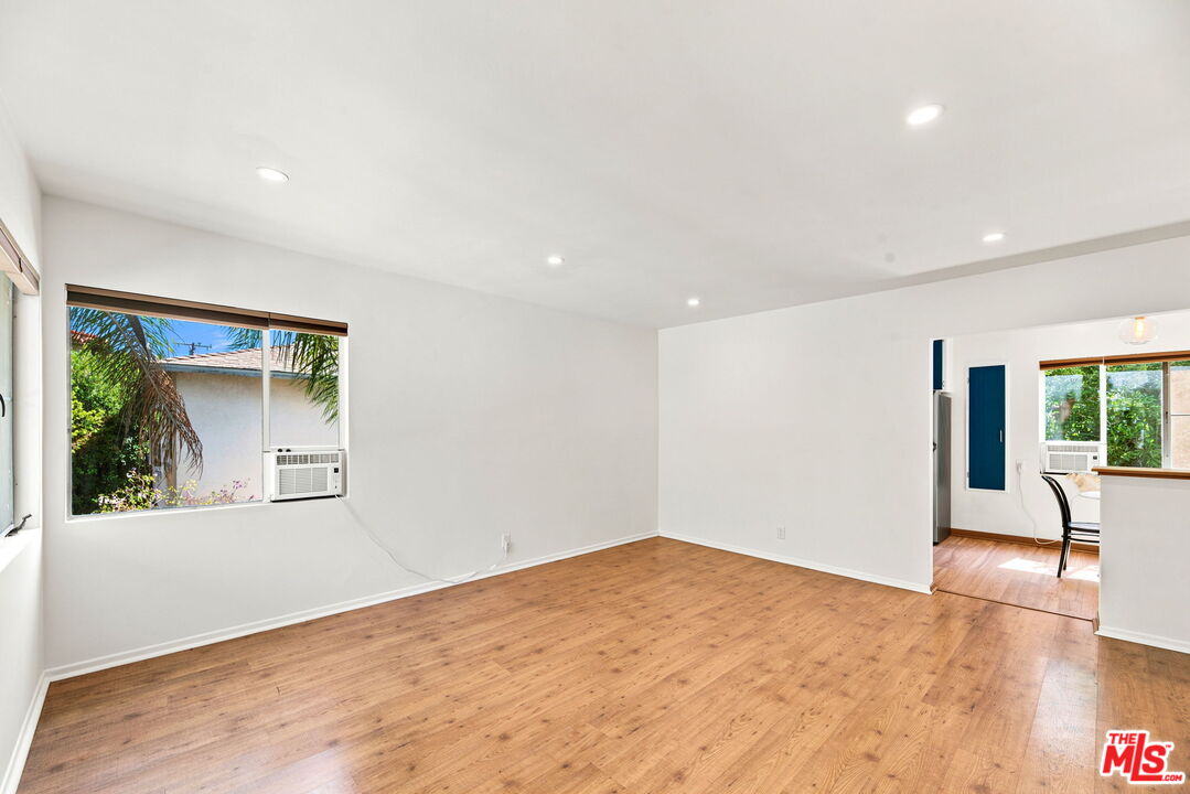 322 Huntley Dr