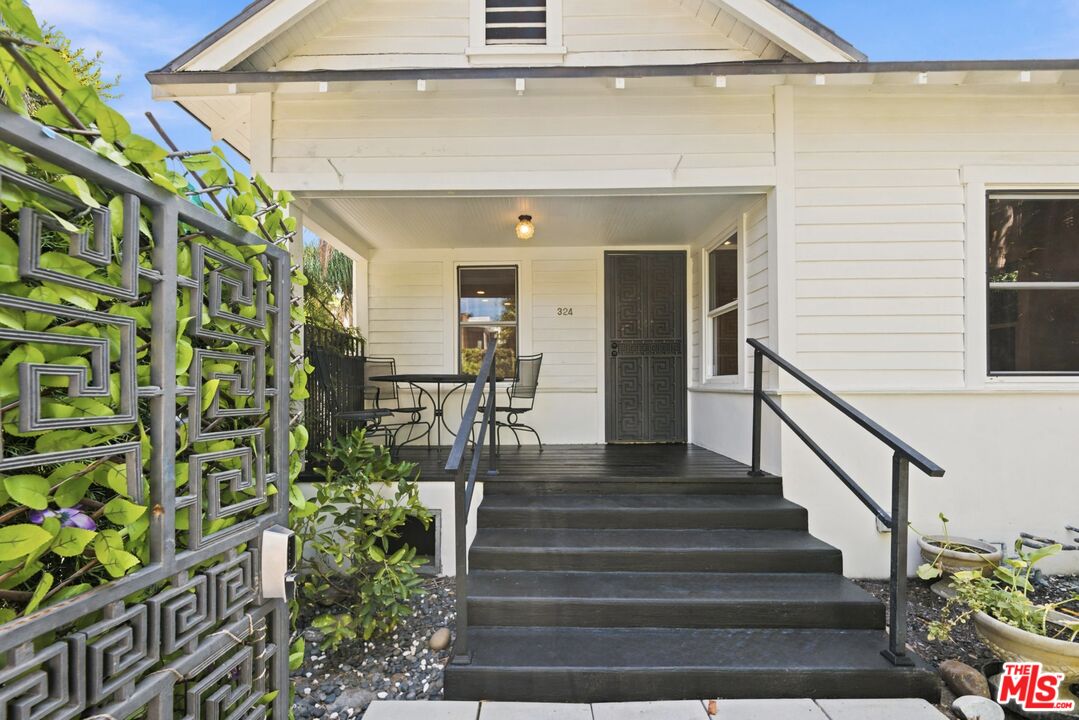 322 Huntley Dr