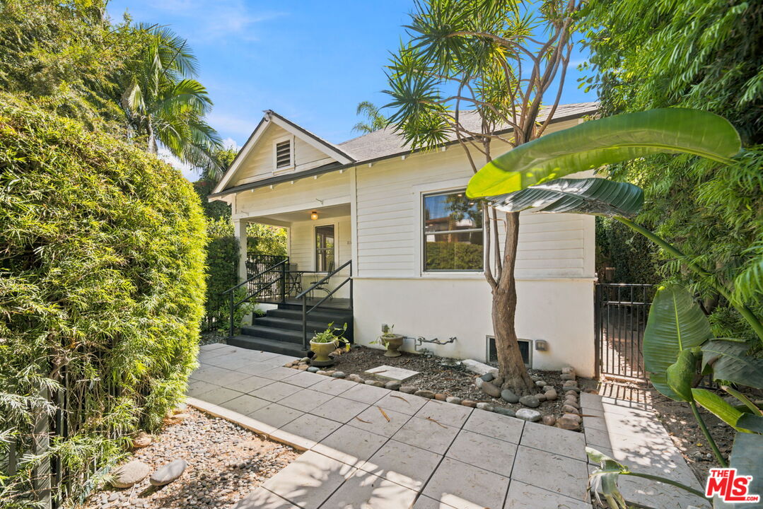 322 Huntley Dr