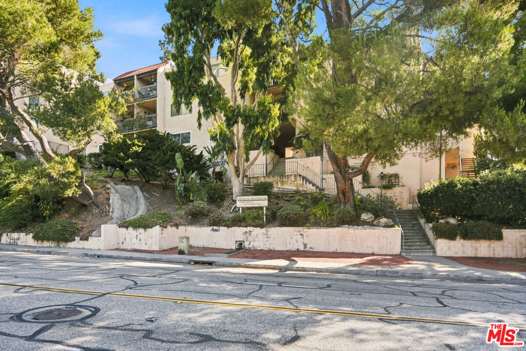 2940 N Verdugo Rd Unit: 213