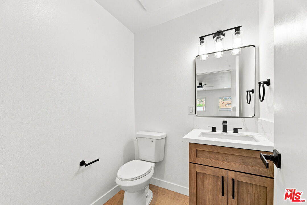 577 W Ave 28