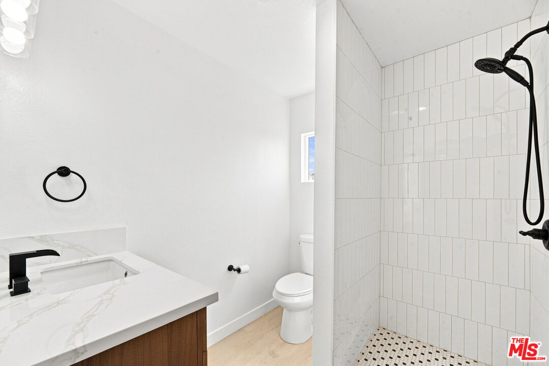 577 W Ave 28