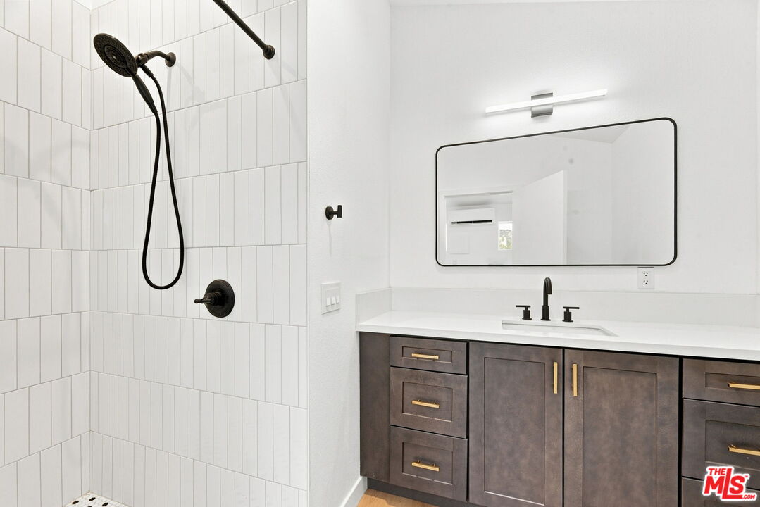 581 W Ave 28