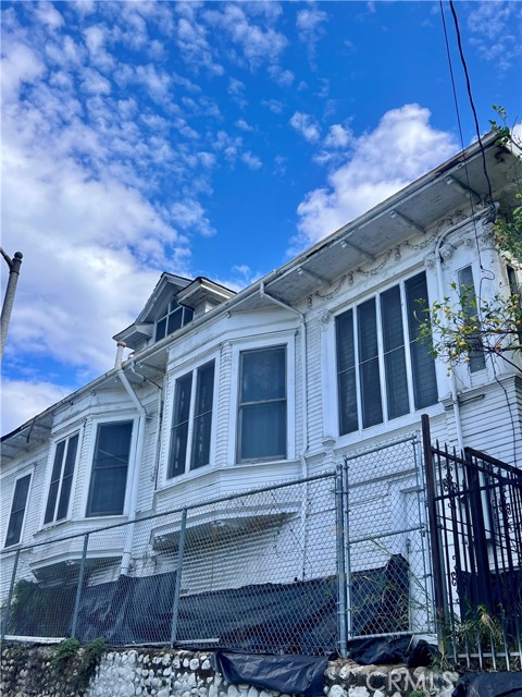 1501 Pleasant AVE