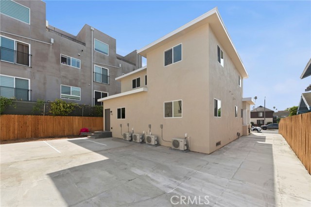 1189 Crenshaw