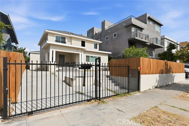 1189 Crenshaw