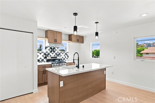 2801 Jeffries