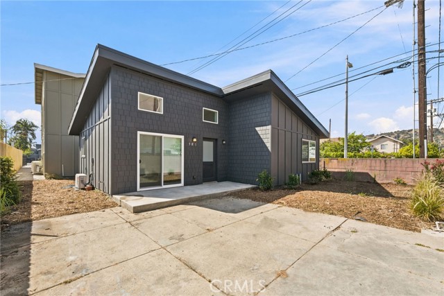 2801 Jeffries