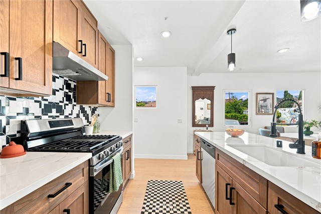 2801 Jeffries