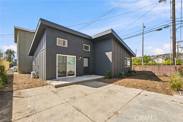 2801 Jeffries
