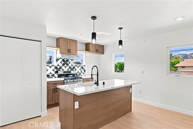 2801 Jeffries