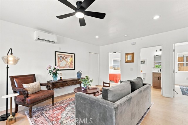 2801 Jeffries