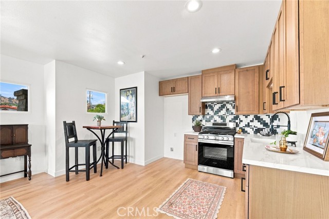 2801 Jeffries