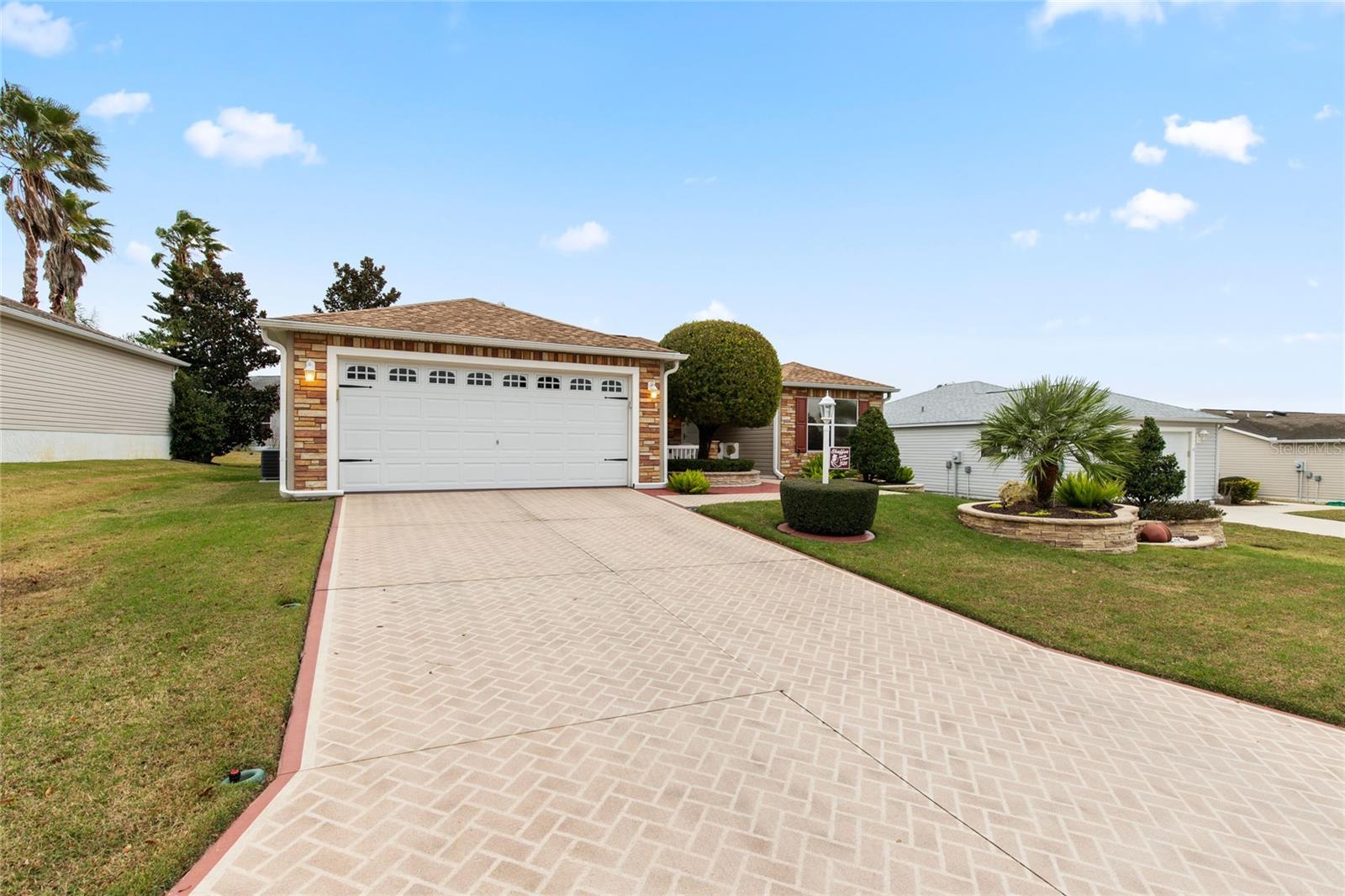 1526 BLUEBERRY WAY