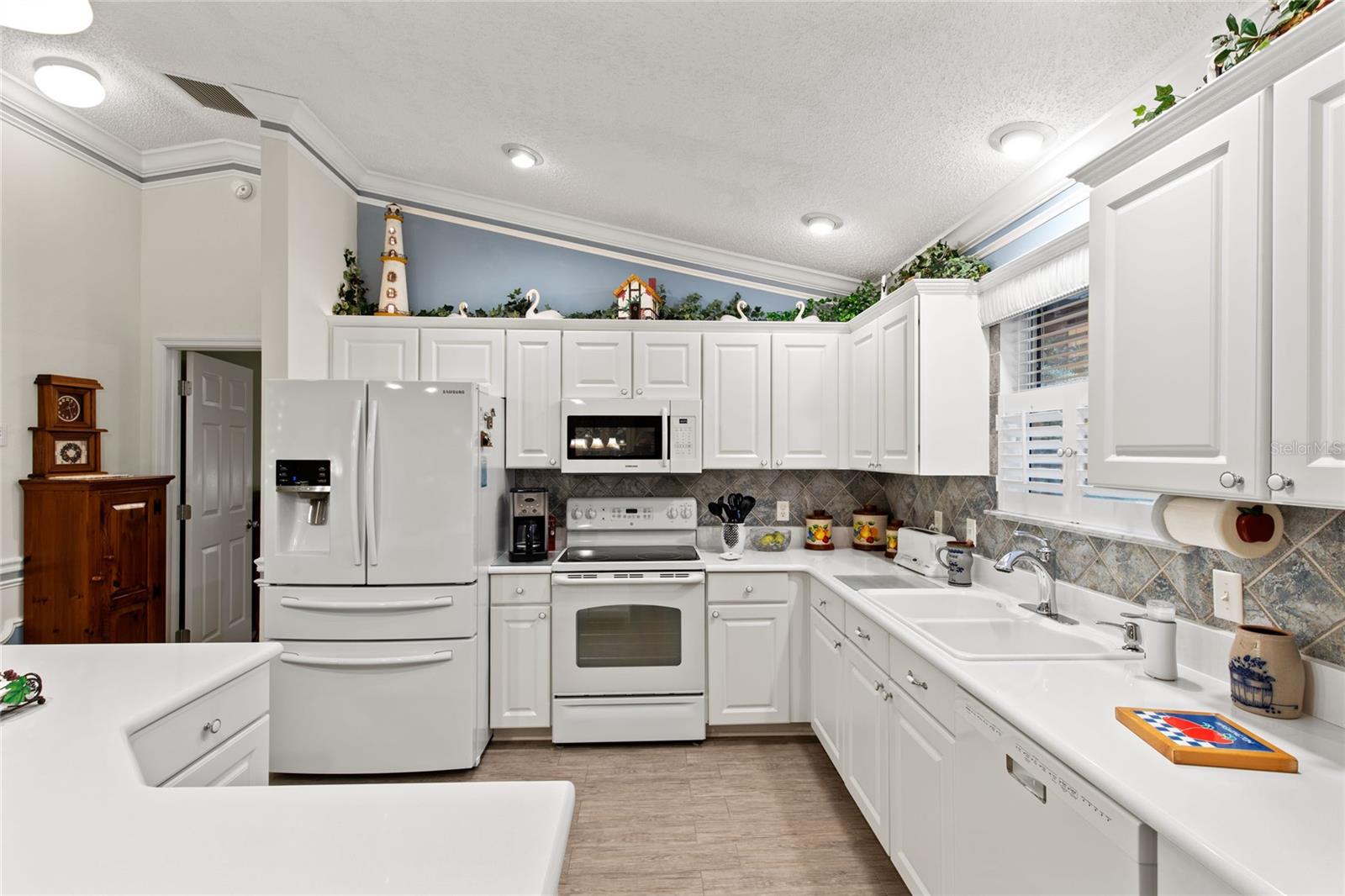 1526 BLUEBERRY WAY
