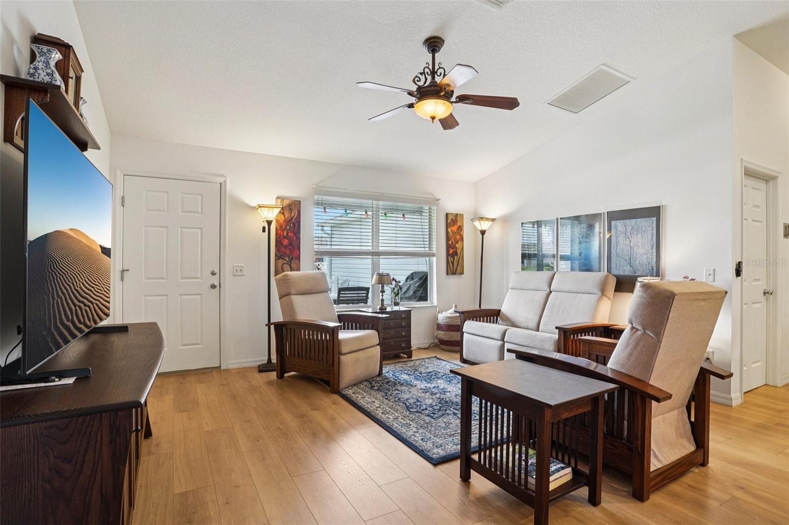 1053 NASH LOOP