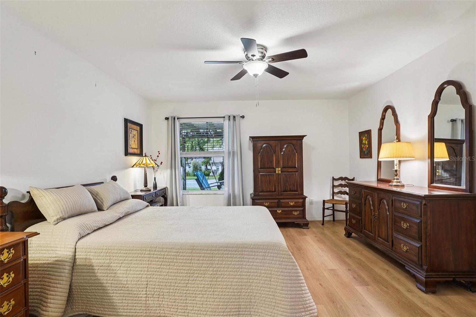1053 NASH LOOP
