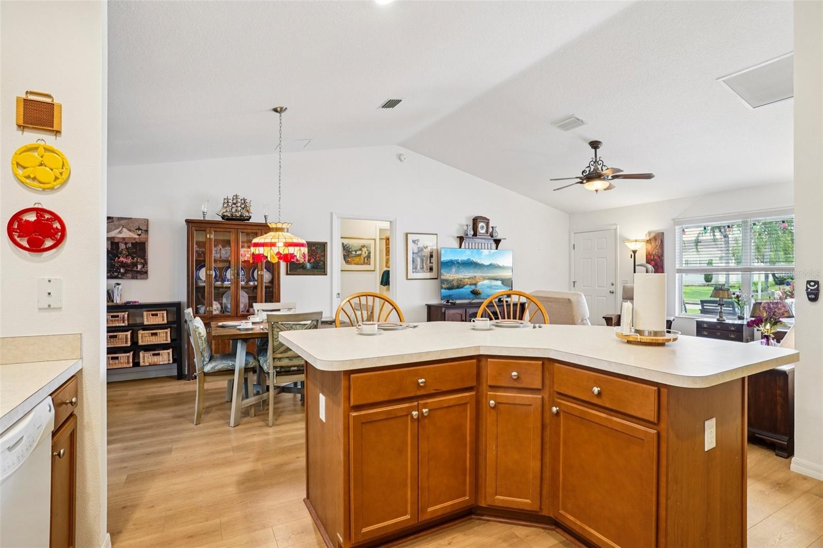 1053 NASH LOOP