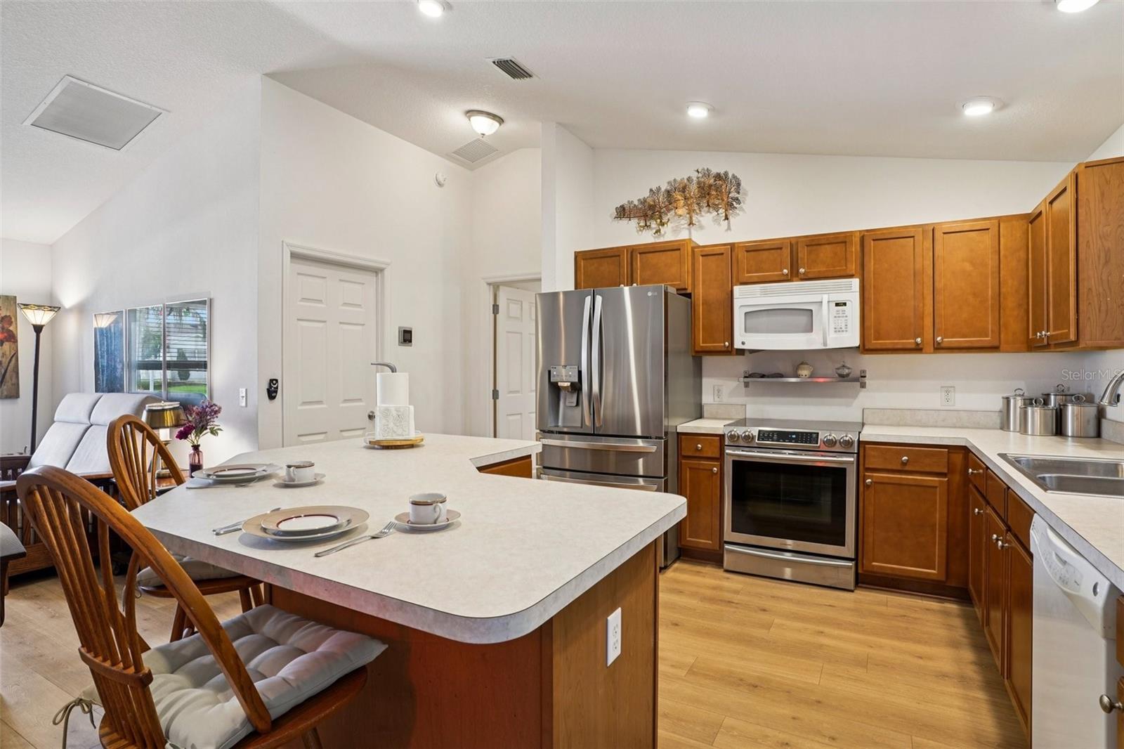 1053 NASH LOOP