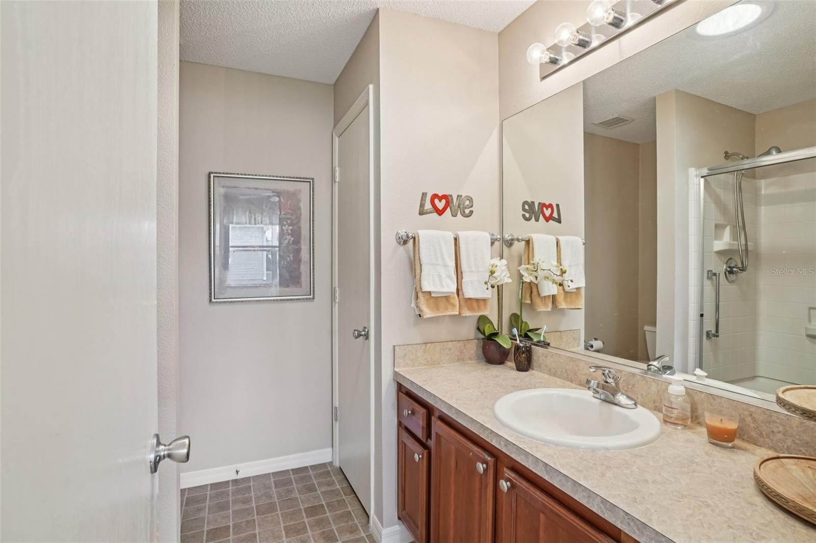 2543 RAINTREE DR