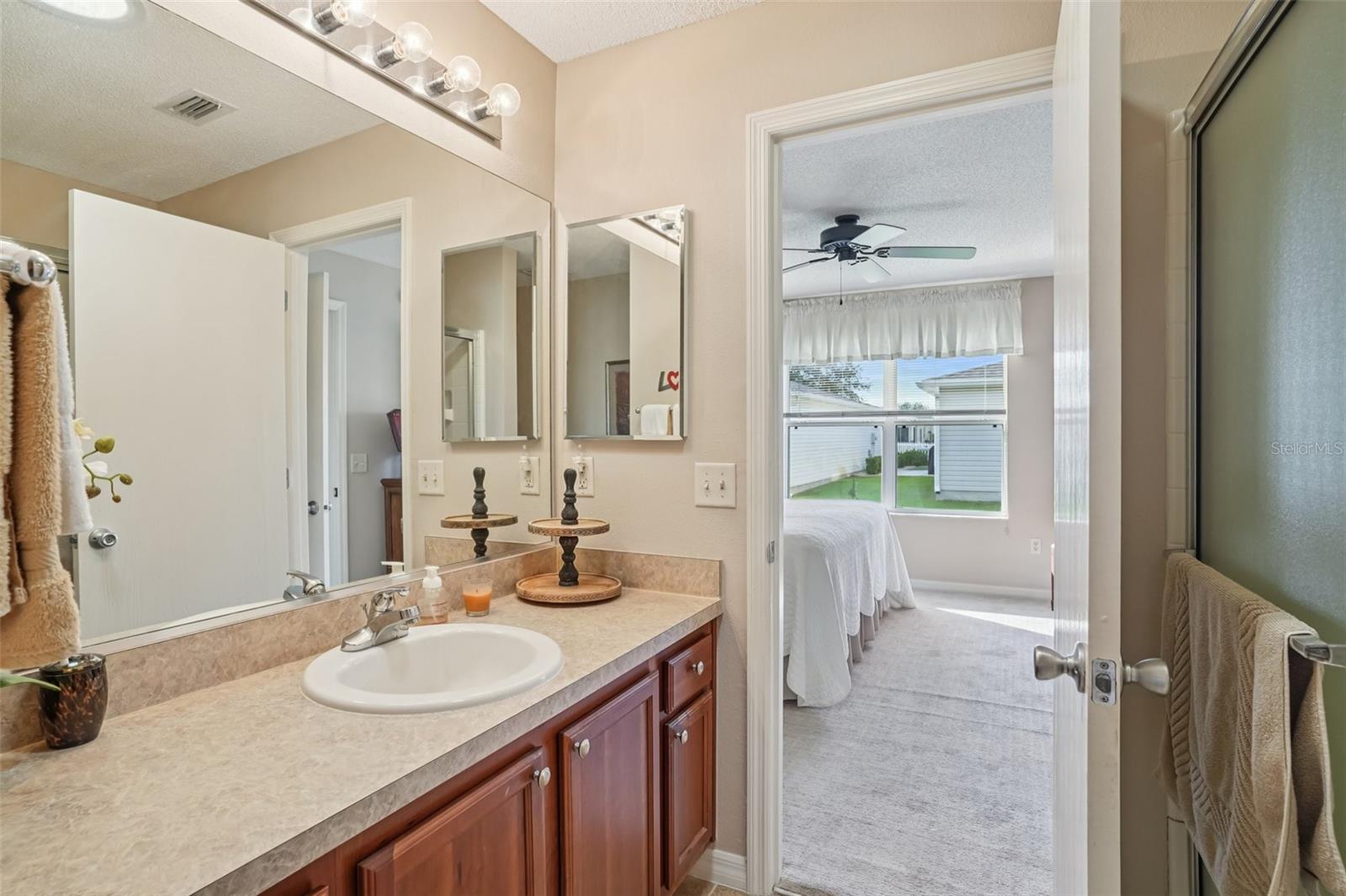 2543 RAINTREE DR