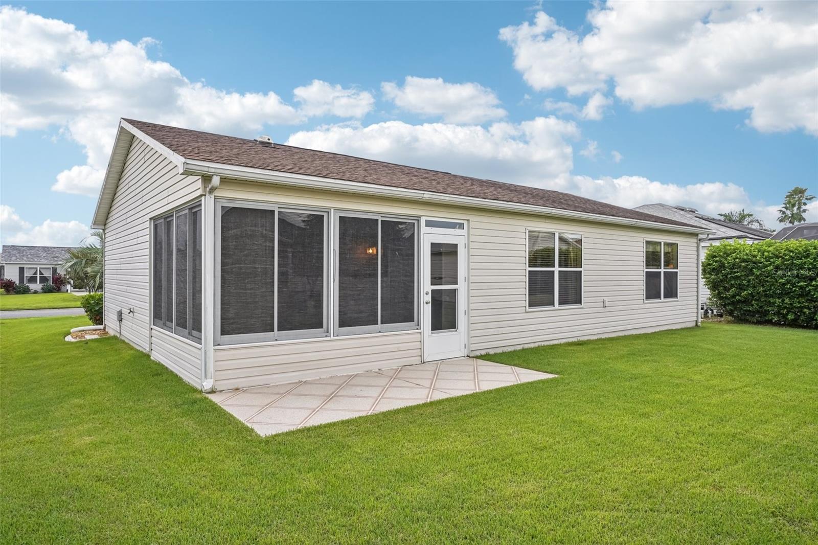 2543 RAINTREE DR