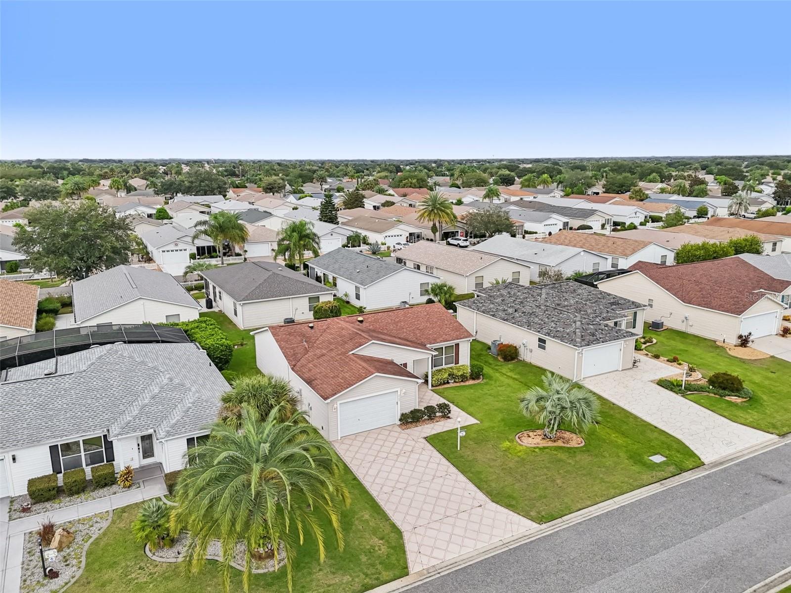 2543 RAINTREE DR