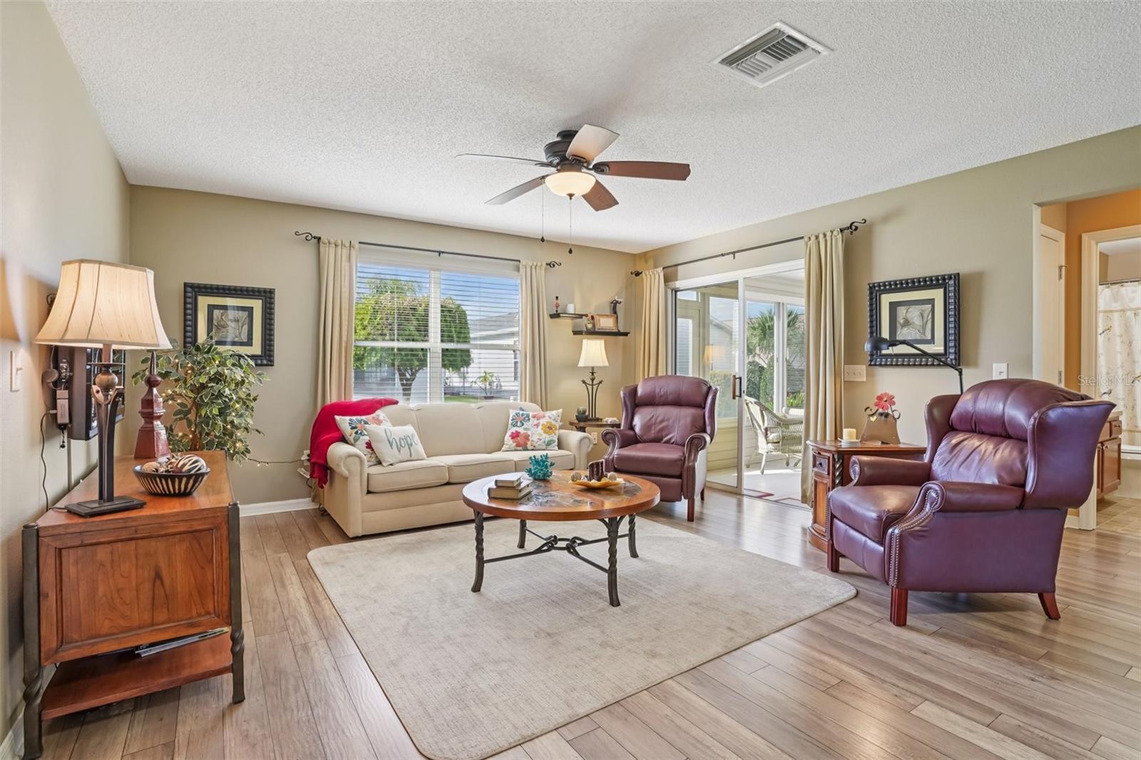 2543 RAINTREE DR
