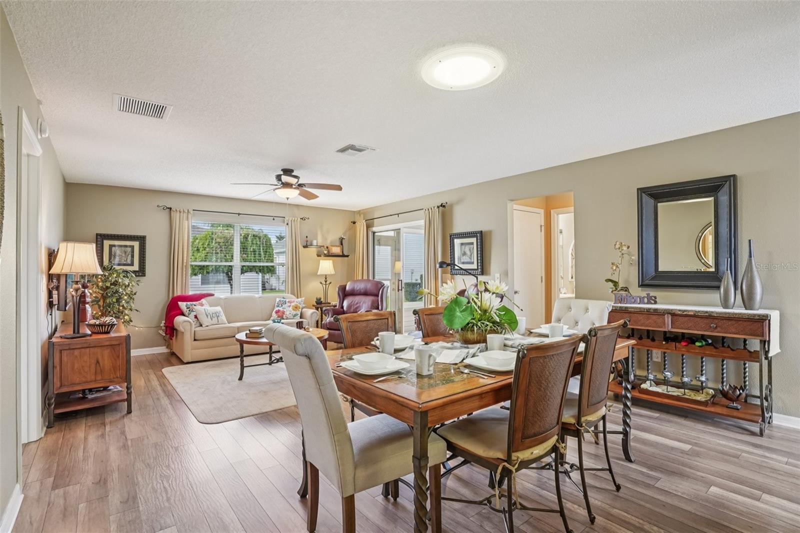2543 RAINTREE DR