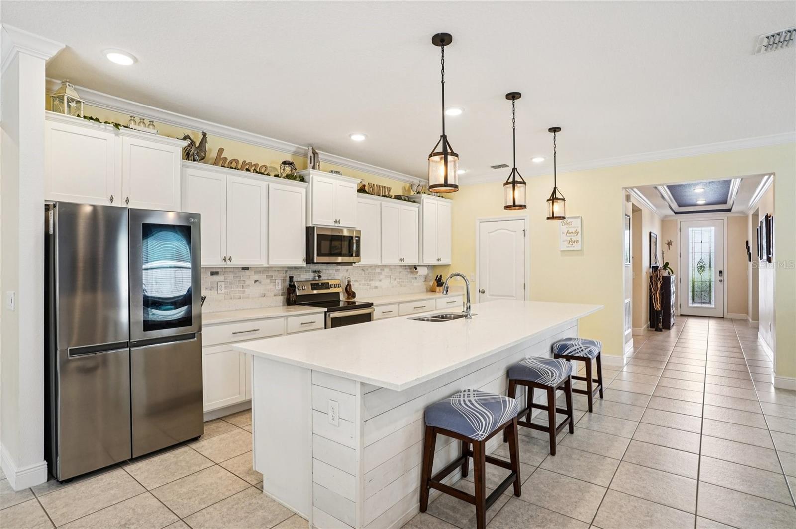 1813 FOREST GLEN DR