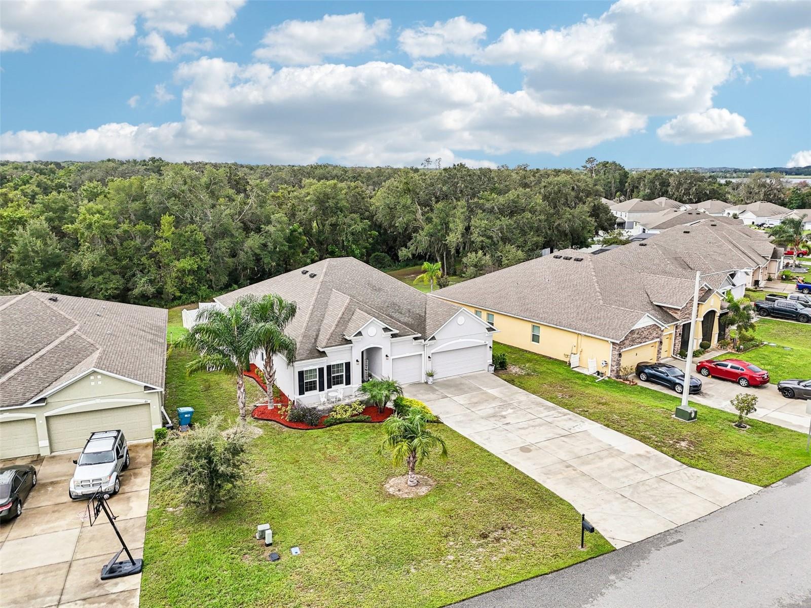 1813 FOREST GLEN DR
