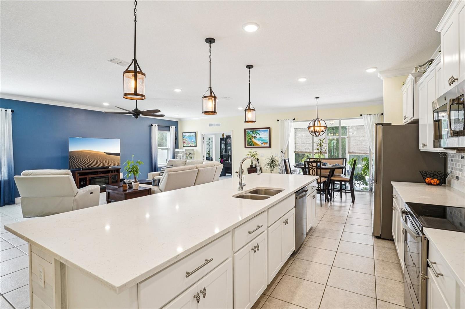 1813 FOREST GLEN DR