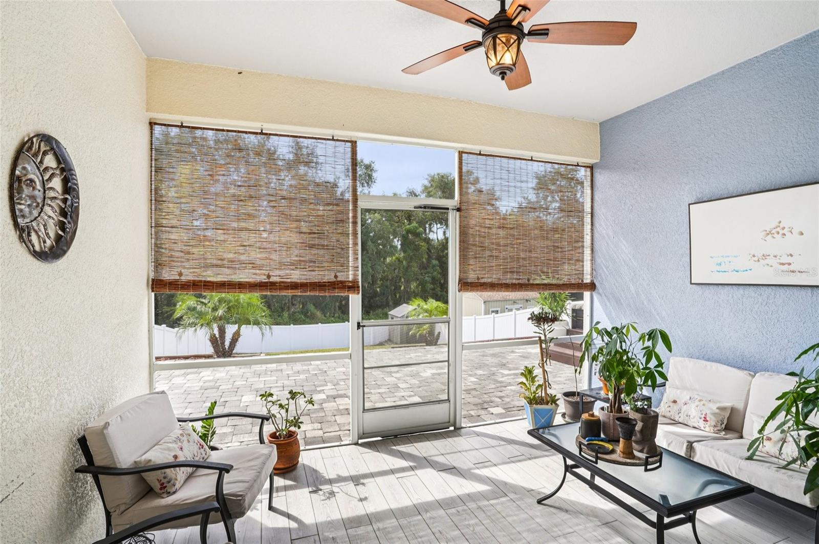 1813 FOREST GLEN DR